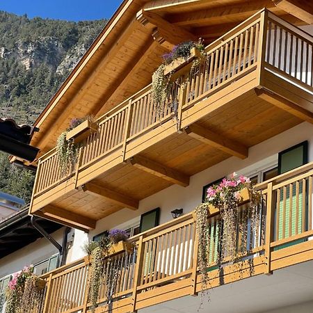 B&B La Casa Del Sole Ziano di Fiemme Buitenkant foto