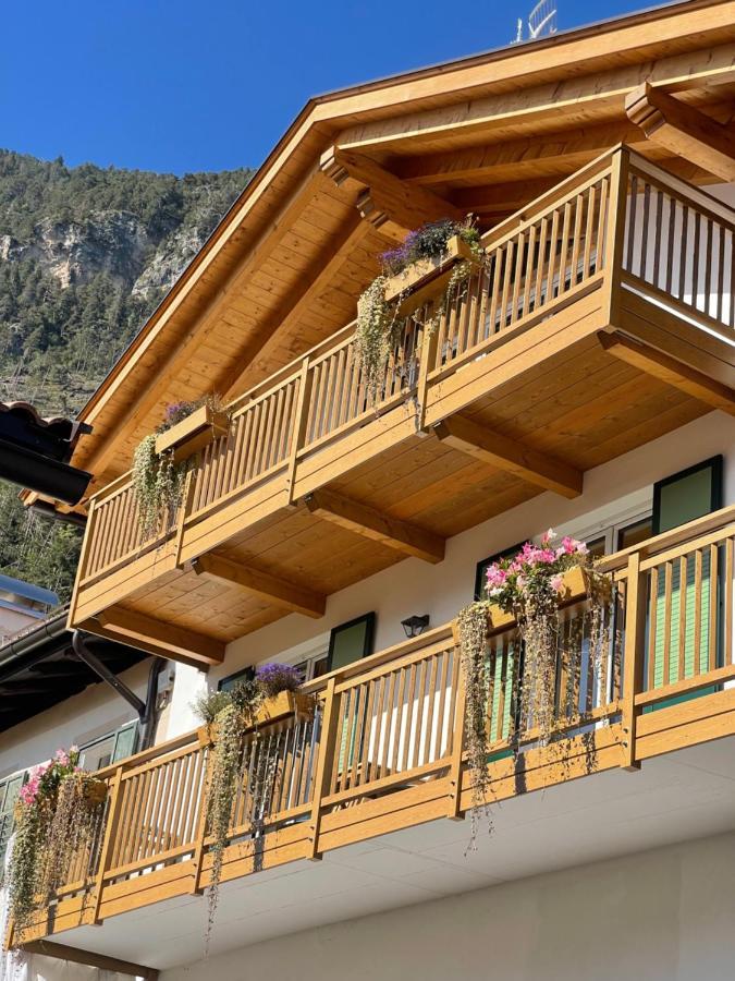 B&B La Casa Del Sole Ziano di Fiemme Buitenkant foto
